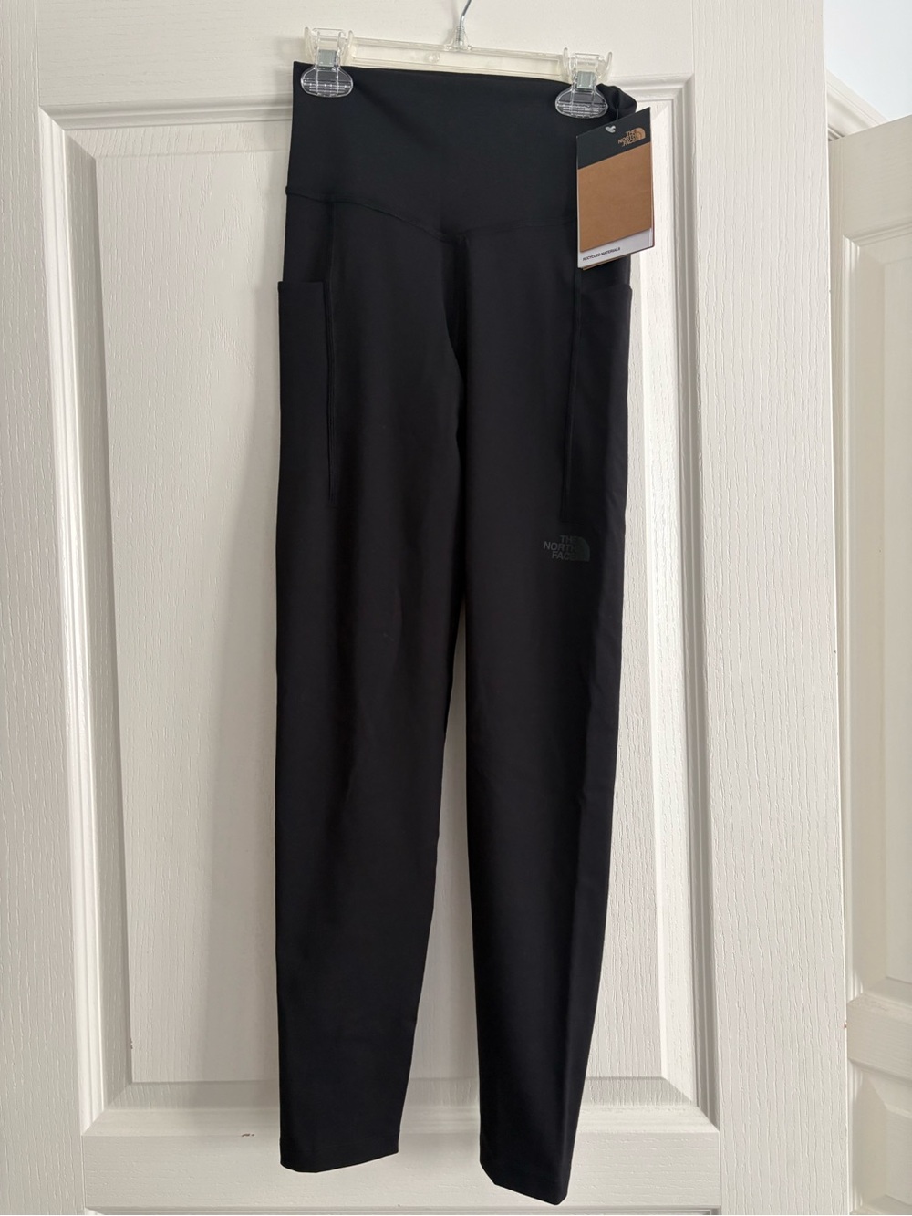 The North Face High Rise 7/8 Leggings with Side Pockets - Small